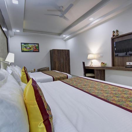 Hotel Prithvi-Raj Near Delhi Airport 新德里 外观 照片