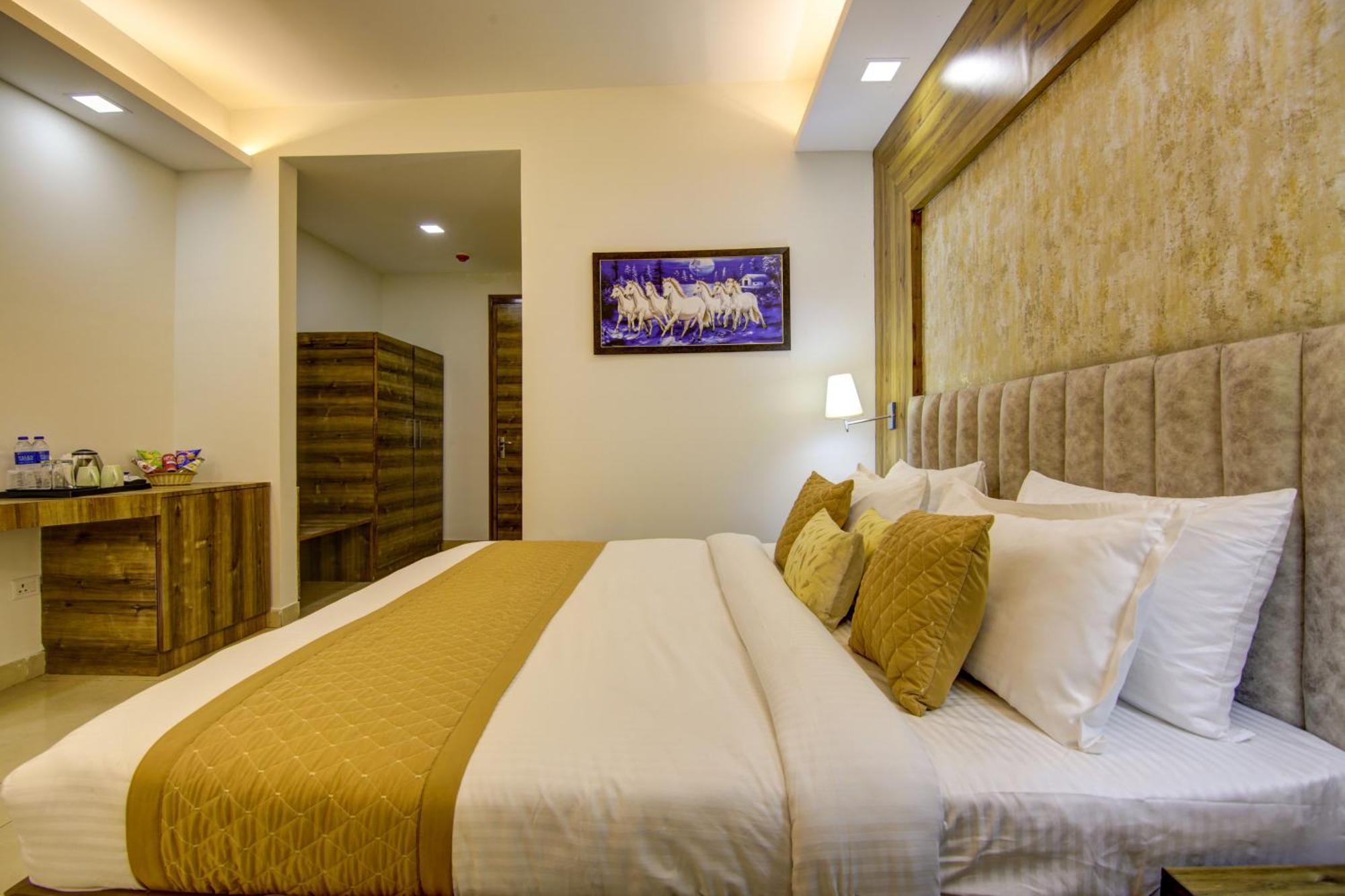 Hotel Prithvi-Raj Near Delhi Airport 新德里 外观 照片