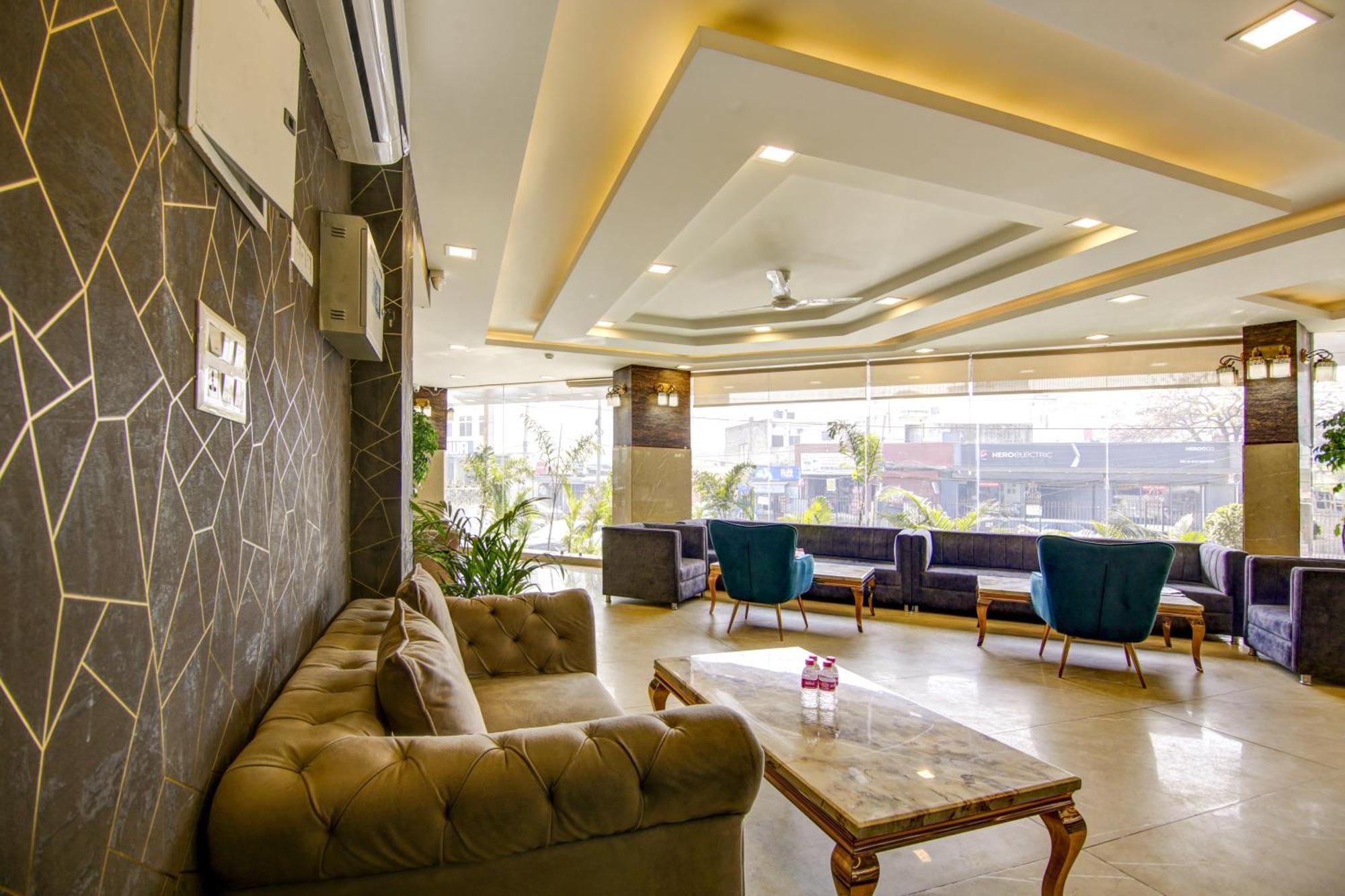 Hotel Prithvi-Raj Near Delhi Airport 新德里 外观 照片