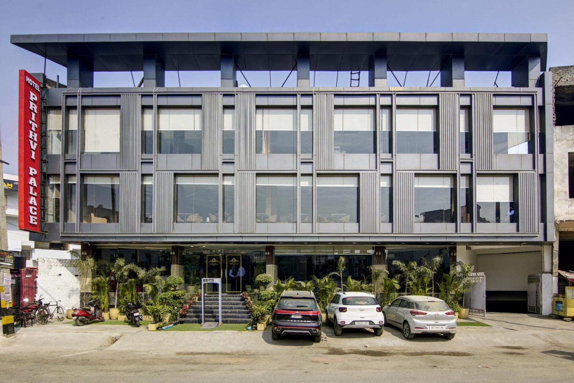 Hotel Prithvi-Raj Near Delhi Airport 新德里 外观 照片