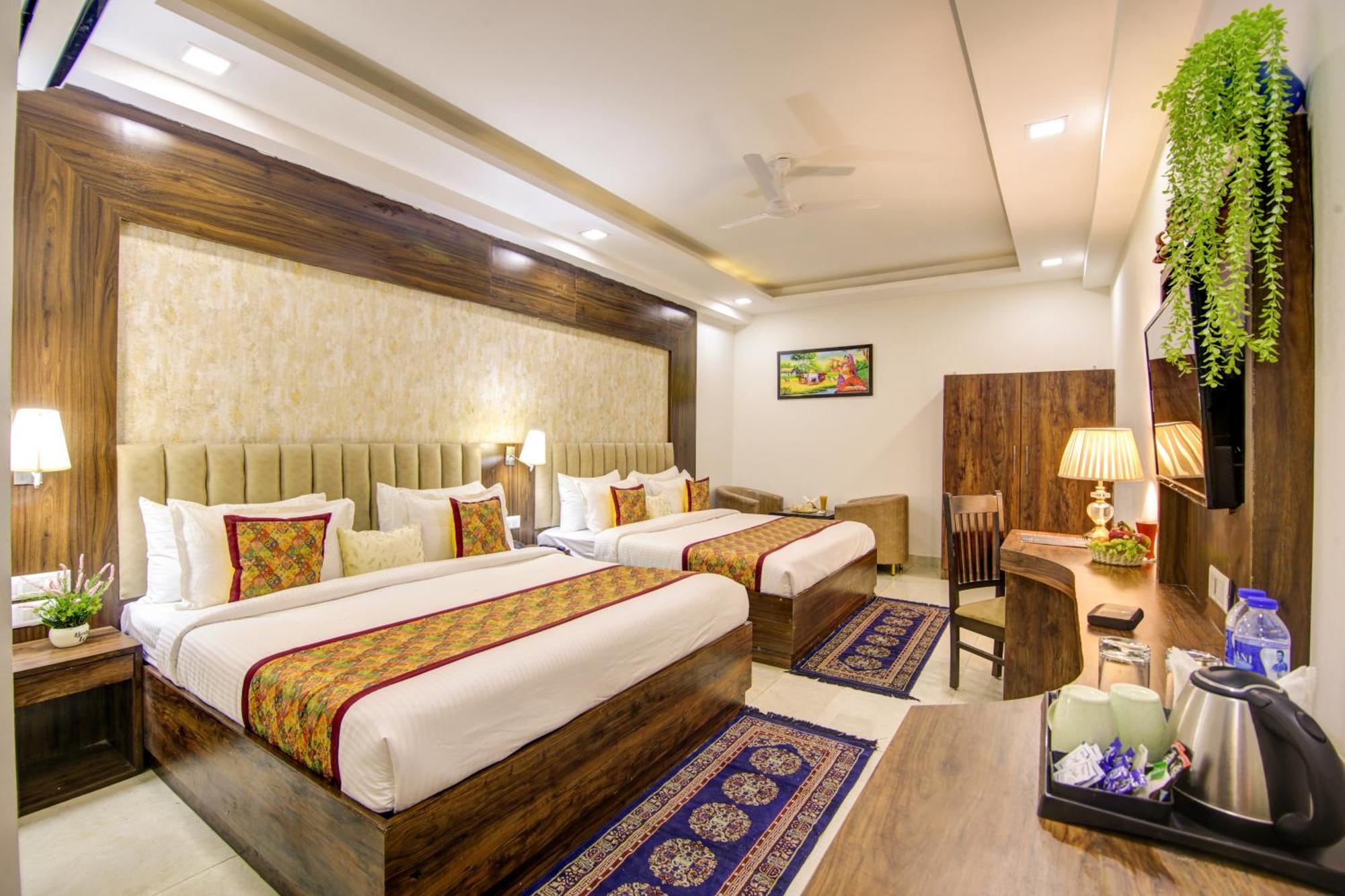 Hotel Prithvi-Raj Near Delhi Airport 新德里 外观 照片