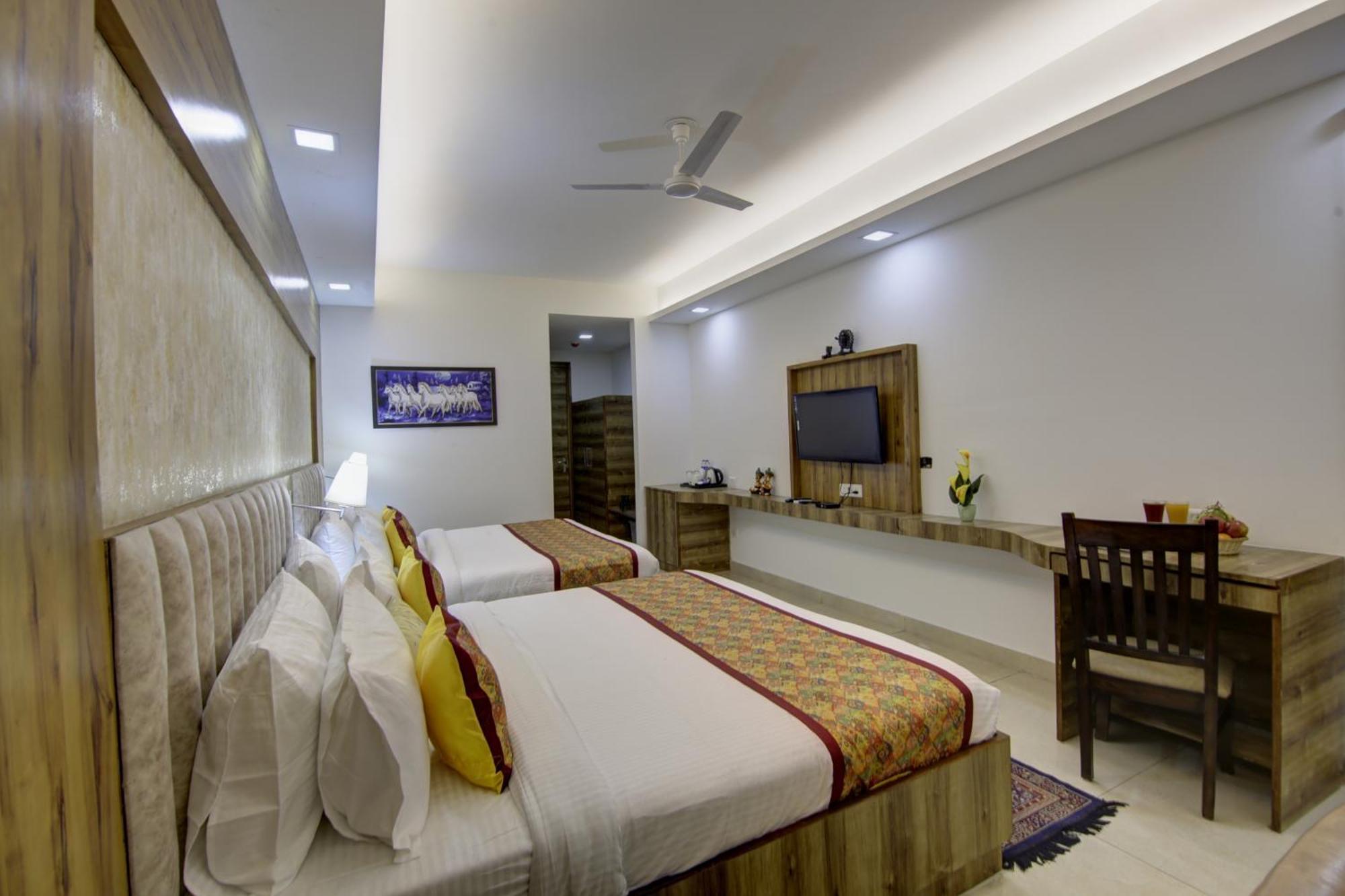 Hotel Prithvi-Raj Near Delhi Airport 新德里 外观 照片